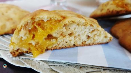 Galletas de espelta con melocotón y lavanda