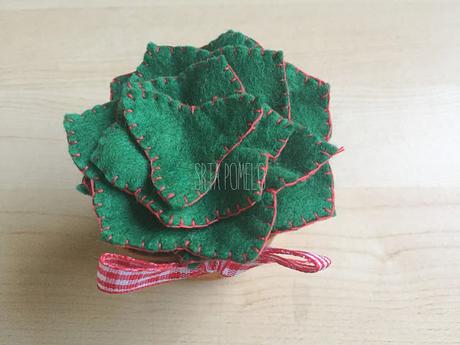 Cómo hacer una planta crasa de fieltro. Cómo hacer una planta crasa de fieltro.