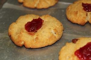 Galletas cetogénicas rellenas de fresa