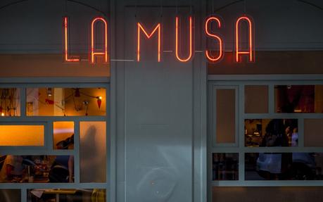 Restaurante La Musa: 20 años dando ‘guerra’y tapas en Malasaña