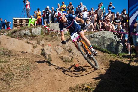 5 consejos que te ayudarán a descender mejor con tu MTB 5 consejos que te ayudarán a descender mejor con tu MTB