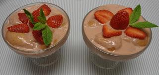 COPA CON CREMA DE FRESAS