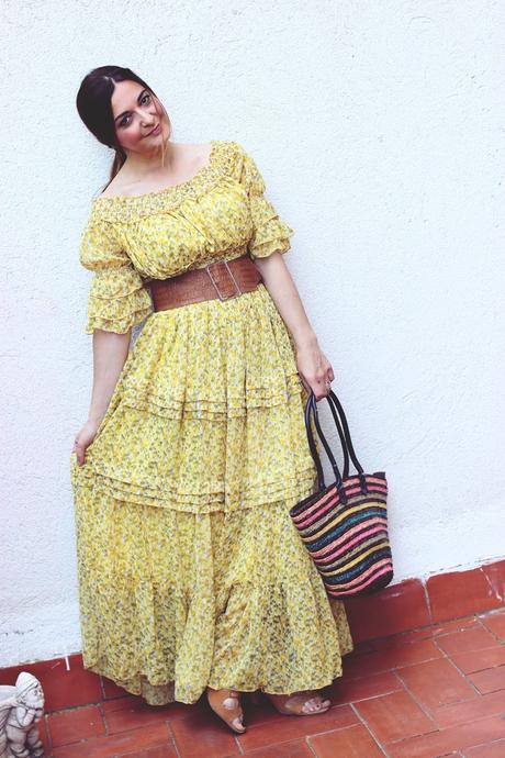 Vestido largo en amarillo Vestido largo en amarillo
