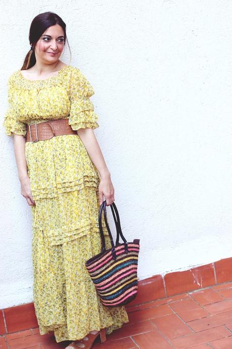 Vestido largo en amarillo Vestido largo en amarillo