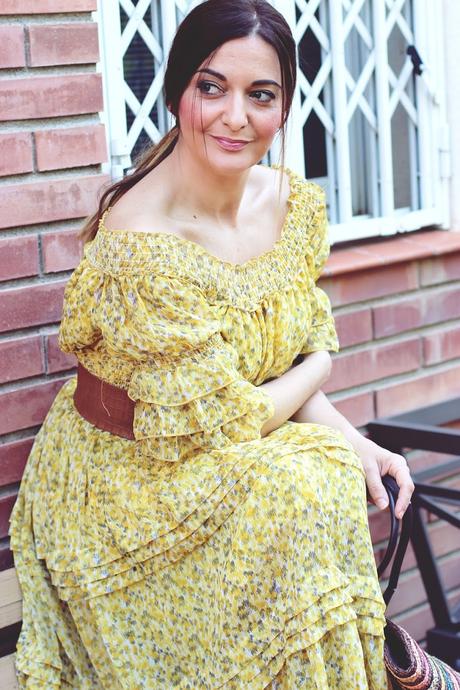 Vestido largo en amarillo Vestido largo en amarillo