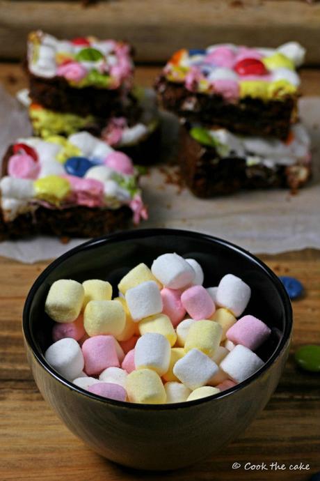 brownie-smore, lacasitos, postre-con-lacasitos, brownie-de-lacasitos