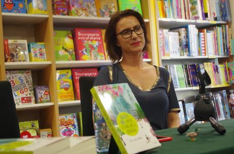 Presentación del libro,algún día no es un día de la semana de Sol Aguirre