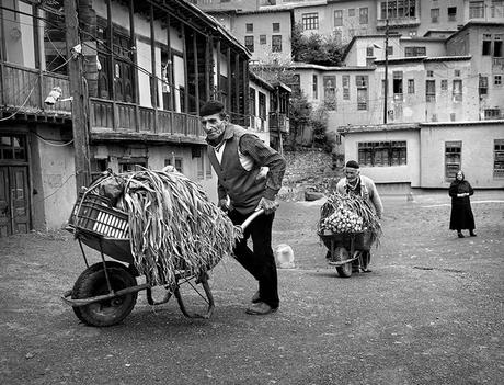Un Irán diferente a través de la mirada de Pedro Díaz Molins Masuleh 2. Pedro Díaz Molins
