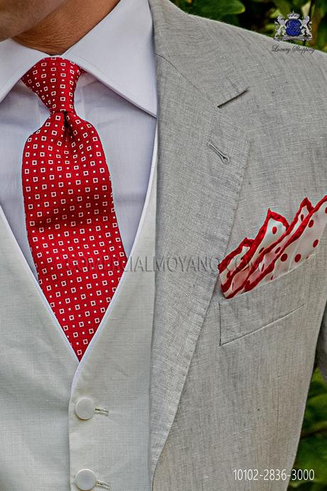 http://www.comercialmoyano.com/es/2911-corbata-roja-de-seda-con-disenos-geometricos-10102-2836-3000-ottavio-nuccio-gala.html