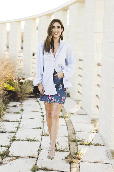 EMBROIDERED DENIM SKIRT