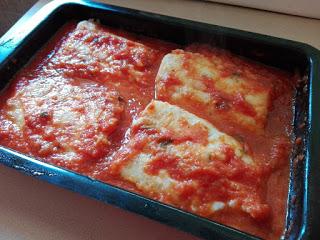 Bacalao con tomate a la salvia y alioli gratinado