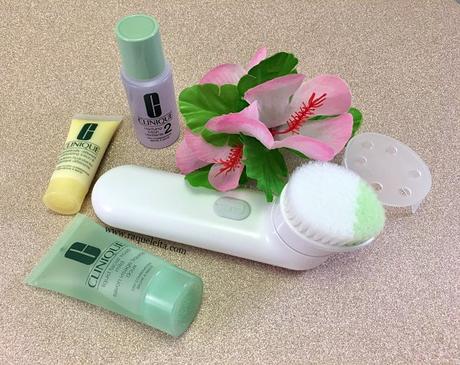 Limpiando y Purificando mi Piel con Sonic System Purifying Cleansing Brush, el Cepillo de Limpieza Facial Sónico de Clinique Limpiando y Purificando mi Piel con Sonic System Purifying Cleansing Brush, el Cepillo de Limpieza Facial Sónico de Clinique