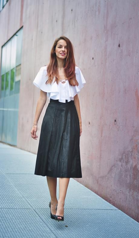 LOOK CON FALDA MIDI LOOK CON FALDA MIDI
