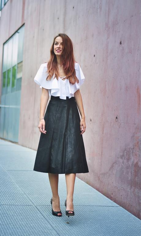 LOOK CON FALDA MIDI LOOK CON FALDA MIDI