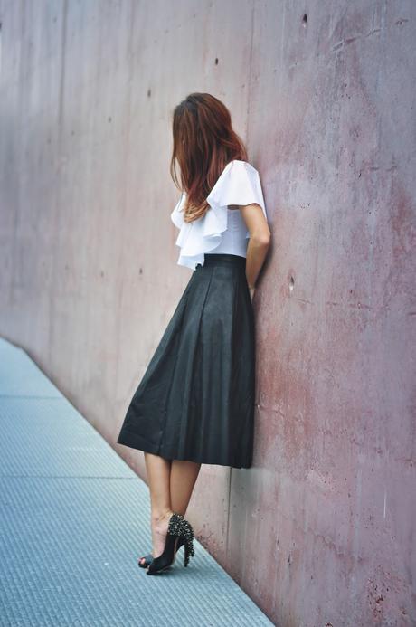 LOOK CON FALDA MIDI LOOK CON FALDA MIDI