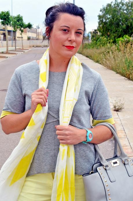 Cómo combinar el amarillo y el gris Cómo combinar el amarillo y el gris