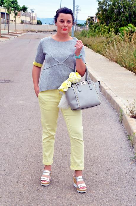 Cómo combinar el amarillo y el gris Cómo combinar el amarillo y el gris