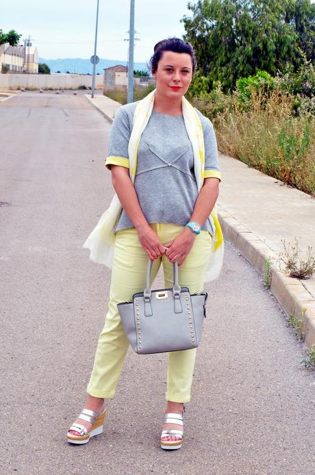 Cómo combinar el amarillo y el gris Cómo combinar el amarillo y el gris