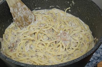 Espaguetis a la carbonara de soja con champiñones en Thermomix