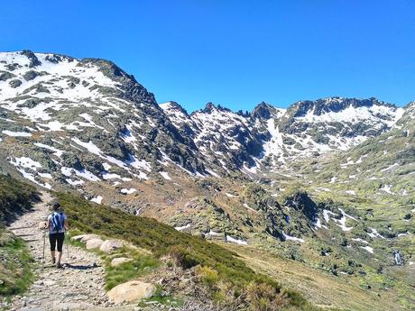 LAGUNA GRANDE Y CHARCA ESMERALDA  (SIERRA DE GREDOS)