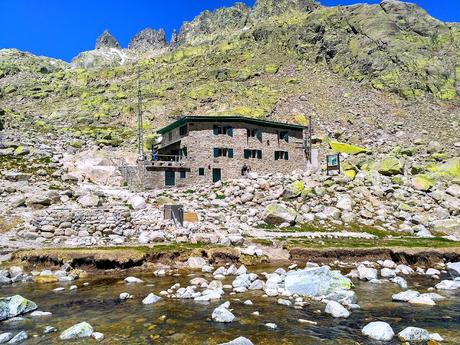 LAGUNA GRANDE Y CHARCA ESMERALDA  (SIERRA DE GREDOS)