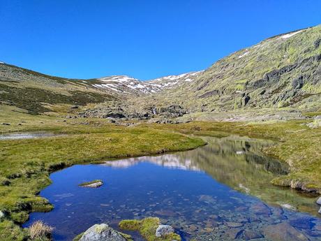 LAGUNA GRANDE Y CHARCA ESMERALDA  (SIERRA DE GREDOS)