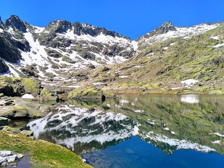 LAGUNA GRANDE Y CHARCA ESMERALDA  (SIERRA DE GREDOS)