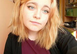 Autora del mes: Clara Cortés Autora del mes: Clara Cortés