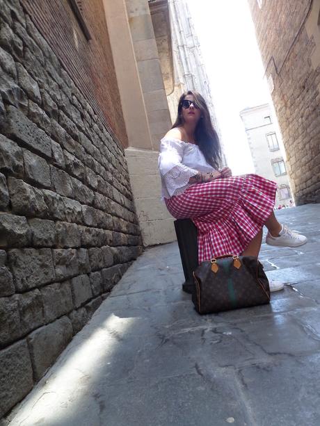 Fabtravels: Barcelona with red vichy Fabtravels: Barcelona with red vichy