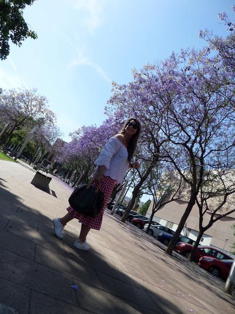 Fabtravels: Barcelona with red vichy Fabtravels: Barcelona with red vichy