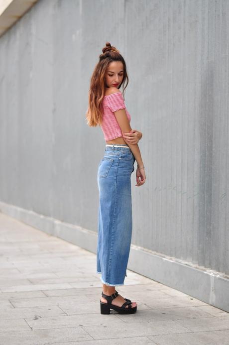 CROP TOP + FALDA DENIM