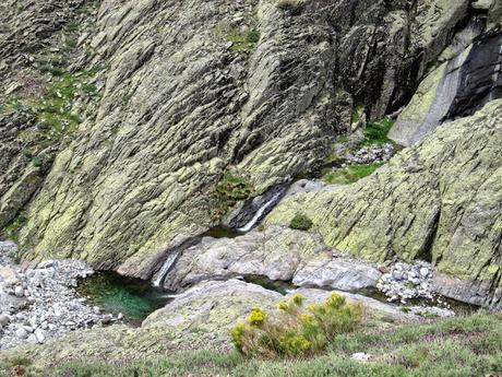 LA MIRA Y REFUGIO VICTORY (GREDOS) LA MIRA Y REFUGIO VICTORY (GREDOS)