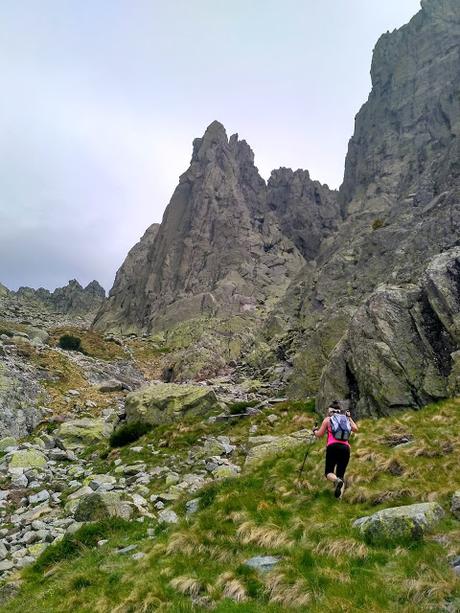 LA MIRA Y REFUGIO VICTORY (GREDOS)