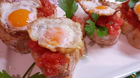 Mondaditos con huevos de codorniz