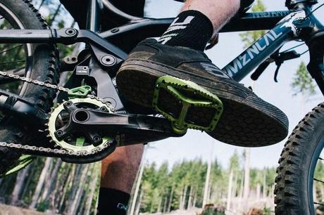 OneUp Components presenta su nueva gama de pedales de plataforma