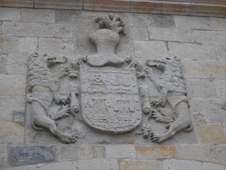 ESCUDO DE LOS RIVA – HERRERA EN EL PALACIO DE PRONILLO