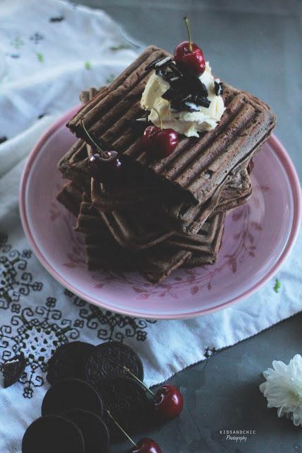 Gofres de galletas Oreo en sandwichera