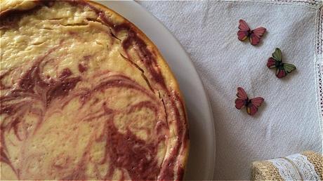 Pastel turco marmolado de yogur y mermelada de cereza Pastel turco marmolado de yogur y mermelada de cereza