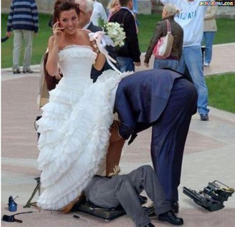 19 Divertidas fotos de bodas que NO fueron planeadas… 19 Divertidas fotos de bodas que NO fueron planeadas…