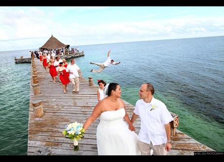 19 Divertidas fotos de bodas que NO fueron planeadas… 19 Divertidas fotos de bodas que NO fueron planeadas…