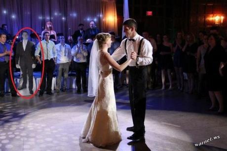 19 Divertidas fotos de bodas que NO fueron planeadas… 19 Divertidas fotos de bodas que NO fueron planeadas…