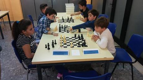 Clausura del “programa ajedrez” en la escuela y entrega de los trofeos de la VII Liga escolar de ajederez