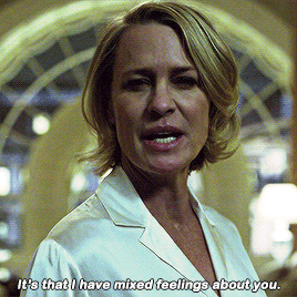 Claire rompe la cuarta pared, 5ª temporada 'House of Cards' Claire rompe la cuarta pared, 5ª temporada 'House of Cards'