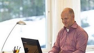 Presentan el primer portátil del mundo controlado por los ojos Presentan el primer portátil del mundo controlado por los ojos