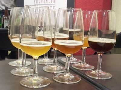 CERVEZAS ARTESANAS DE LA COMUNIDAD VALENCIANA CERVEZAS ARTESANAS DE LA COMUNIDAD VALENCIANA