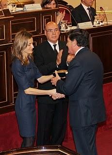 EL COLEGIO DE FARMACÉUTICOS DE SEVILLA, DISTINGUIDO EN EL SENADO POR SU APOYO A LOS AFECTADOS POR ENFERMEDADES RARAS EL COLEGIO DE FARMACÉUTICOS DE SEVILLA, DISTINGUIDO EN EL SENADO POR SU APOYO A LOS AFECTADOS POR ENFERMEDADES RARAS