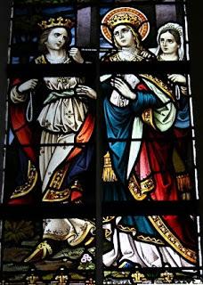 Contra la esquinencia, una patrona. Contra la esquinencia, una patrona.