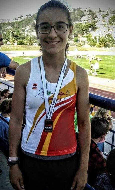 Lola Mayofret se vuelve a proclamar campeona de Andalucía en 600ml Lola Mayofret se vuelve a proclamar campeona de Andalucía en 600ml