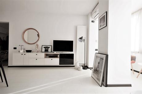 UN APARTAMENTO EN BLANCO Y NEGRO