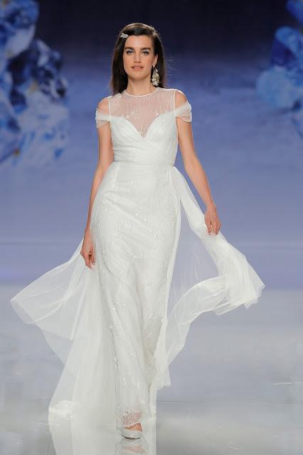 La pureza de los materiales preciosos inspira la colección de vestidos de novia 2018 de Inmaculada García